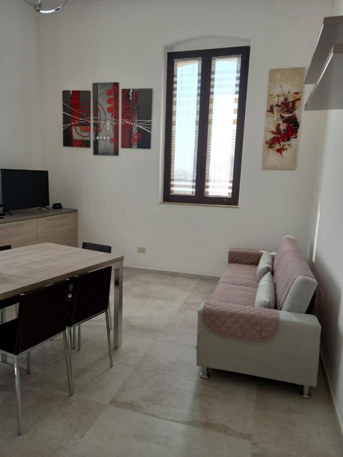 Villa Di Giulio Suite Brindisi Bagian luar foto
