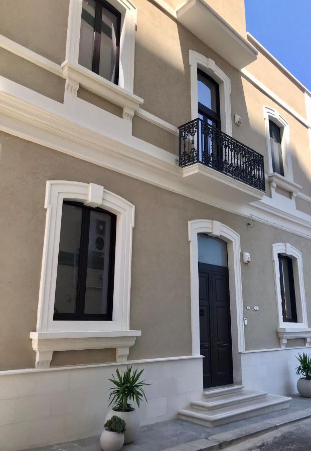 Villa Di Giulio Suite Brindisi Bagian luar foto
