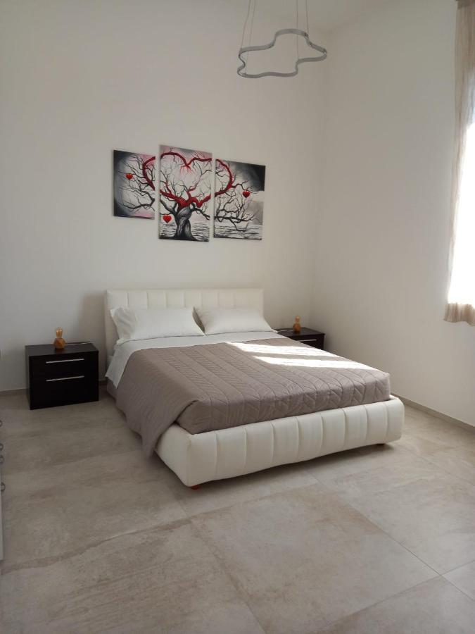 Villa Di Giulio Suite Brindisi Bagian luar foto